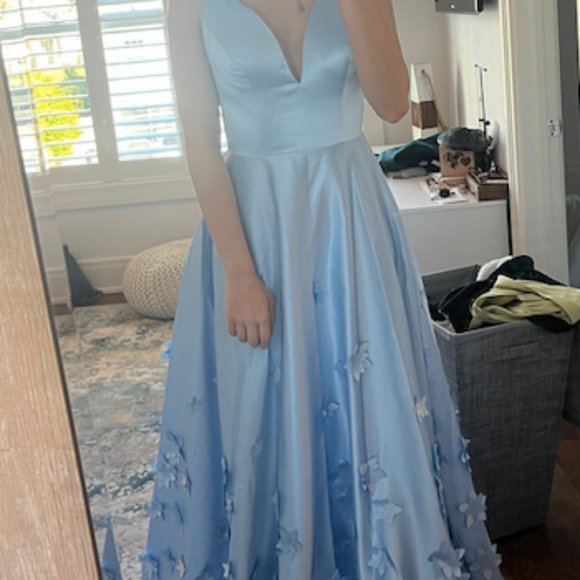 Charming Blue Spaghetti Straps V Neck Flowers Long Prom Dresses Satin Formal - Picture 2 of 2